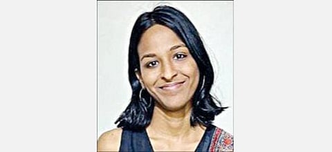மருத்துவக் கல்லூரி மாணவி தற்கொலை: பேராசிரியர், மாணவர், மாணவி மீது வழக்கு