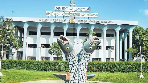 தினமும் ஆயிரக்கணக்கானோர் வந்து செல்லும் மதுரை மாநகராட்சி அலுவலகத்தில் ‘கேன்டீன்’ வசதி இல்லை