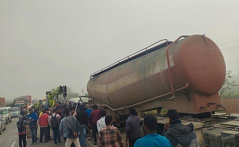கர்நாடகாவில் சாலை விபத்து