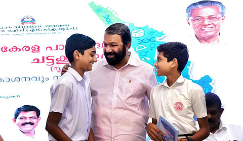கேரள கல்வி அமைச்சர் சிவன் குட்டி | கோப்புப் படம்