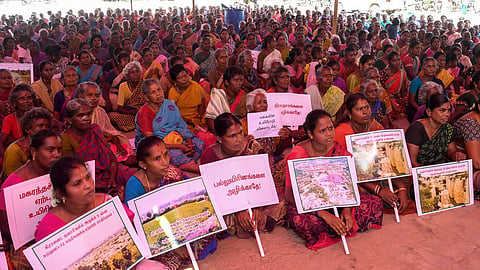 பொதுமக்களின் போராட்ட எதிரொலி? - மதுரை கிரானைட் குவாரி ஏலம் ஒத்திவைப்பு
