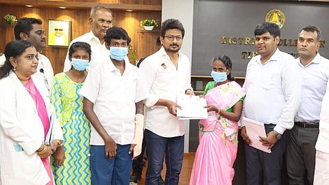 நாங்குநேரி சம்பவத்தில் பாதிக்கப்பட்ட மாணவர் குடும்பத்தை சந்தித்த அமைச்சர் உதயநிதி