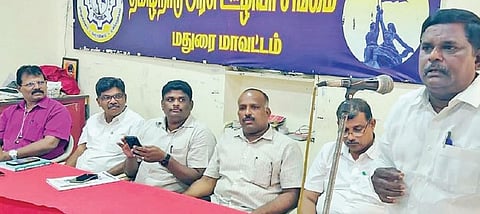 நவ.1 ஆர்ப்பாட்டத்தில் 10,000 பேர் பங்கேற்பு: ஜாக்டோ - ஜியோ ஆலோசனை கூட்டத்தில் முடிவு