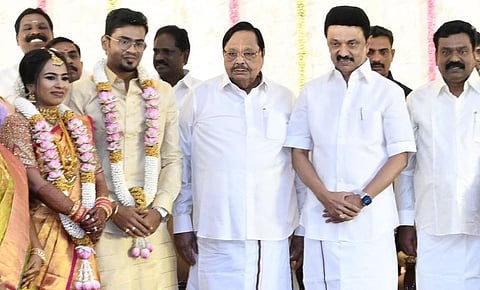 பூந்தமல்லி திமுக எம்எல்ஏ இல்லத் திருமண விழா தமிழக முதல்வர் மு.க.ஸ்டாலின் தலைமையில் நடைபெற்றது.