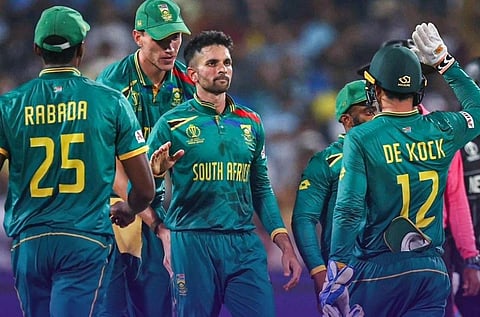 ODI WC 2023 | தென் ஆப்பிரிக்கா 190 ரன்களில் அபார வெற்றி: நியூஸிலாந்து ஹாட்-ட்ரிக் தோல்வி!