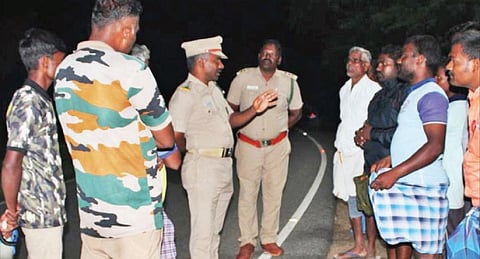 பி.செட்டிஅள்ளி பகுதியில் குட்டியுடன் நடமாடும் சிறுத்தை: வனத்துறை விழிப்புணர்வு பிரச்சாரம்