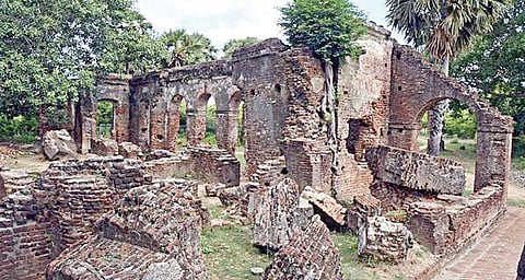 தொன்மையின் அடையாளமின்றி காணப்படும் அரிக்கேமடு
