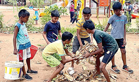 சொர்க்கம் என்பது நமக்கு சுத்தம் உள்ள வீடுதான்...
