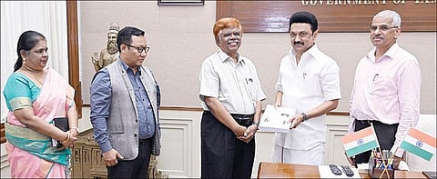 கூர்நோக்கு இல்லங்களின் மேம்பாடு தொடர்பான 500 பக்க அறிக்கை முதல்வரிடம் சமர்ப்பிப்பு: மனநல ஆலோசகரை நியமிக்க நீதிபதி சந்துரு குழு பரிந்துரை