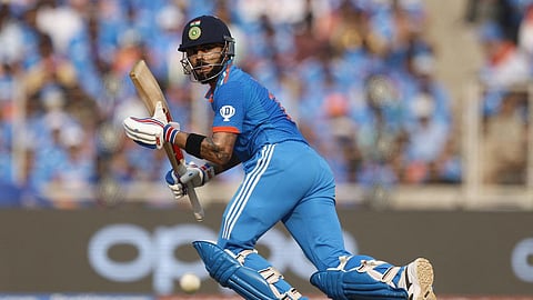 ODI WC Final | 54 ரன்களில் கோலி அவுட்: அமைதியான மைதானம்!
