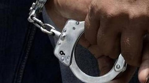 சென்னையில் இரவு நேரங்களில் தனியாக செல்லும் பெண்களிடம் பாலியல் அத்துமீறல்: பைக் டாக்சி ஓட்டுநர் கைது