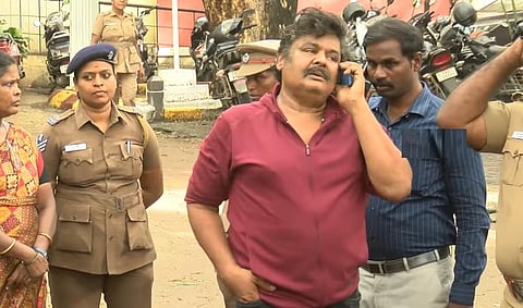 “த்ரிஷாவை ஒரு நடிகையாக மதிக்கிறேன்” - காவல் நிலையத்தில் ஆஜரான மன்சூர் அலிகான்