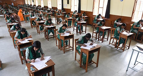 11, 12-ம் வகுப்பு மாணவர்களுக்கு அகமதிப்பீடு மதிப்பெண்: வழிகாட்டுதல்கள் வெளியீடு