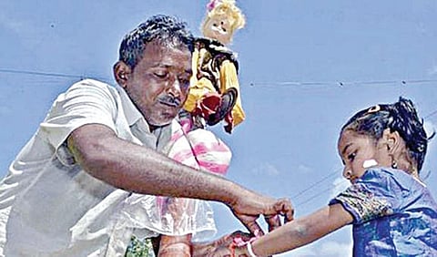 அந்தநாள் ஞாபகம் நெஞ்சிலே வந்ததே... வந்ததே... நண்பனே...