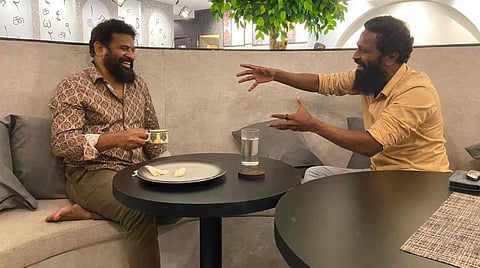 ‘வாடிவாசல்’ கேரக்டர்: வெற்றிமாறன் ஆலோசனை