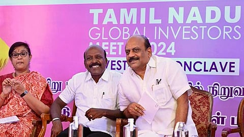 அமைச்சர்கள் தா.மோ.அன்பரசன், மா.சுப்பிரமணியன்