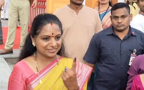 பிஆர் எஸ் கட்சி எம்எல்சி கவிதா