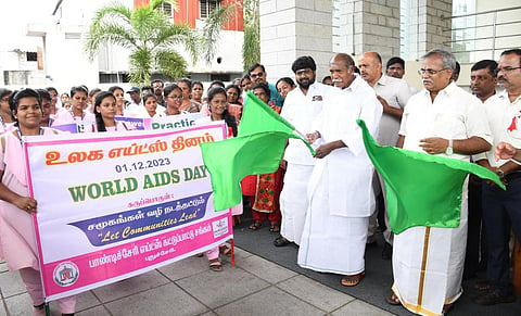 “எய்ட்ஸ் பாதித்தோருக்கு மாத உதவித் தொகை ரூ.3,000 ஆக உயர்த்தப்படும்” - புதுச்சேரி முதல்வர்