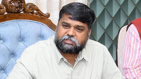 ‘பசு கோமியம் மாநிலங்களில்’ பாஜக வெற்றி: திமுக எம்.பி. செந்தில்குமார் பேச்சால் சர்ச்சை