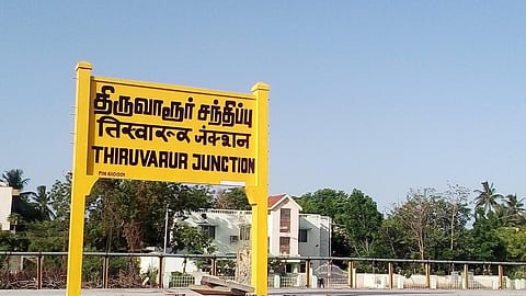 நகராட்சி வருவாய் ஆய்வாளர், மின் வாரிய ஊழியர் கைது: திருவாரூர் மாவட்ட லஞ்ச ஒழிப்புப் பிரிவு போலீஸார் நடவடிக்கை
