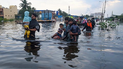 ரேஷன் கடைகளில் விரைவில் டோக்கன் - 4 மாவட்டங்களில் ஒரு வாரத்தில் ரூ.6,000 வெள்ள நிவாரணம்