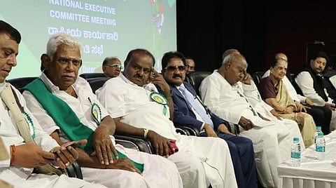 பாஜக கூட்டணியில் இணைய எதிர்ப்பு தெரிவித்ததால் மஜத.வில் இருந்து இப்ராஹிம், நானு நீக்கம்