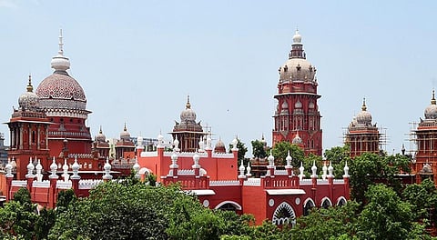 சிதம்பரம் கோயில் பக்தர்களுக்கு சொந்தமானது; தனிப்பட்ட யாரும் உரிமை கோர முடியாது: உயர் நீதிமன்ற நீதிபதிகள் கருத்து