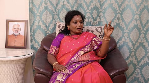 யாருடைய வரிப்பணத்தில் இலாகா இல்லாத அமைச்சரை வைத்திருக்கிறீர்கள்? - உதயநிதிக்கு தமிழிசை கேள்வி