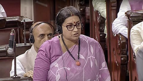 மாதவிடாய் கால விடுப்பு குறித்த ஸ்மிருதி இரானி கருத்துக்கு மாதர் தேசிய சம்மேளனம் கண்டனம்
