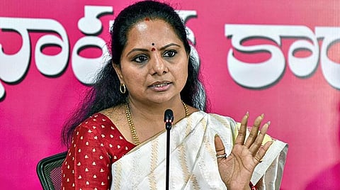 பொய் வாக்குறுதிகளை கொடுத்து காங்கிரஸ் ஆட்சியை பிடித்துள்ளது: தெலங்கானா எம்எல்சி கவிதா விமர்சனம்