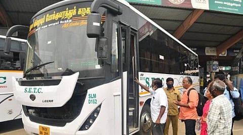 கிளாம்பாக்கம் செல்ல வேண்டியிருப்பதால் அரசு விரைவு பேருந்துகளில் பயணக் கட்டணம் குறைப்பு