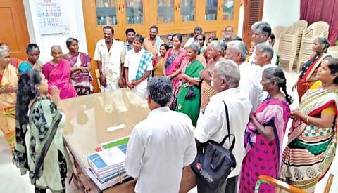 தடையை விலக்கிய வக்பு வாரியம்... நில உரிமை பெற்ற கிராம மக்கள் @ சத்தியமங்கலம்