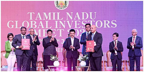சென்னையில் நடந்துவரும் உலக முதலீட்டாளர்கள் மாநாட்டில் தமிழக முதல்வர் மு.க.ஸ்டாலின் முன்னிலையில் புரிந்துணர்வு ஒப்பந்தங்கள் கையெழுத்திடப்பட்டன.