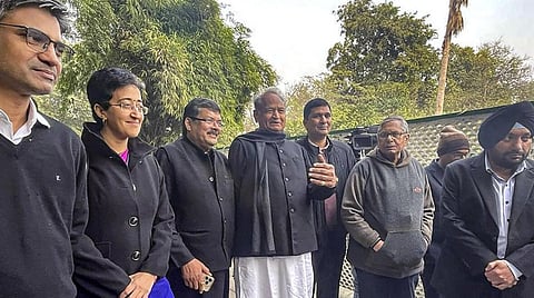 டெல்லியில் 3, பஞ்சாபில் 6 தொகுதிகளை காங்கிரஸுக்கு ஒதுக்க ஆம் ஆத்மி சம்மதம்: மகாராஷ்டிராவில் 23 தொகுதி கேட்கும் சிவசேனா