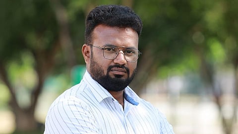 தாக்குதலுக்கு ஆளான செய்தியாளர் நேசபிரபு