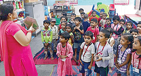 திறன் 365 - 27: வாய் திறக்க வாய்ப்புகள் வழங்கும் நிஜப் பொருட்கள்