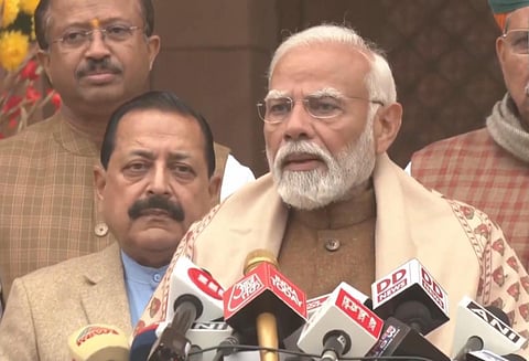 “மக்களின் ஆசியுடன் இந்த பயணம் தொடரும்” - நாடாளுமன்ற வளாகத்தில் பிரதமர் மோடி பேட்டி