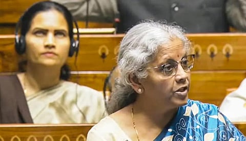 கடந்த 10 ஆண்டுகளில் 25 கோடி பேர் வறுமையில் இருந்து விடுவிப்பு: பட்ஜெட் உரையில் அமைச்சர் நிர்மலா சீதாராமன் தகவல்