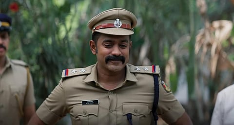 ‘ஈகோ மோதல்’ - பிஜூமேனன், ஆசிஃப் அலியின் ‘தலவன்’ டீசர் எப்படி?