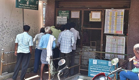 டாஸ்மாக் மதுபான விலை உயர்வு அமலுக்கு வந்தது: பாட்டிலுக்கு ரூ.10 முதல் ரூ.80 வரை உயர்வு