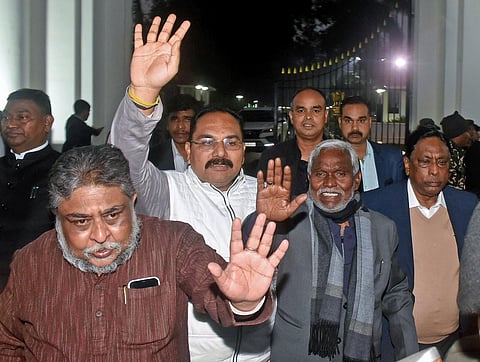 ஜார்க்கண்ட் பேரவையில் இன்று நம்பிக்கை வாக்கெடுப்பு - தப்புமா சம்பய் சோரன் அரசு?