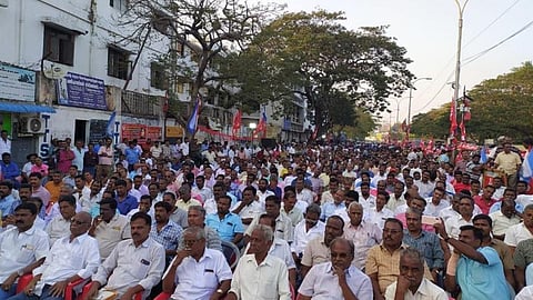 போக்குவரத்து தொழிலாளர் 15-வது ஊதிய ஒப்பந்தம்: பேச்சுவார்த்தைக்கு குழு அமைத்து அரசாணை