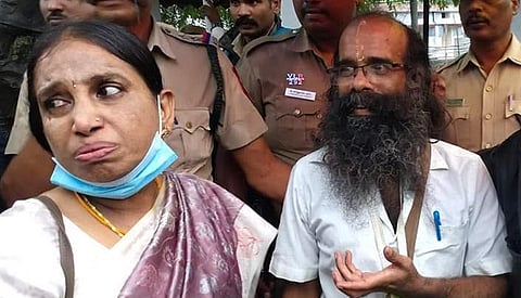 உயிருக்கு ஆபத்தான நிலையில் உள்ள முருகனை காப்பாற்ற வேண்டும்: தமிழக அரசுக்கு நளினி கடிதம்