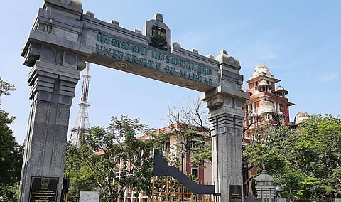 பணிப் பலன்கள் முறையாக வழங்கப்படுவதில்லை: சென்னை பல்கலை. தற்காலிகப் பேராசிரியர்கள் புகார்