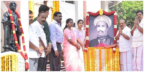 சிந்தனைச் சிற்பி சிங்காரவேலரின் 165-வது பிறந்தநாளையொட்டி தமிழக சார்பில் மரியாதை செலுத்தப்பட்டது.