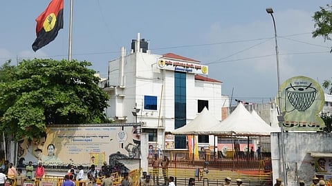 ‘யாரிடமும் பேசவுமில்லை; யாரும் அழைக்கவுமில்லை’ - கூட்டணி குறித்து தேமுதிக தகவல்