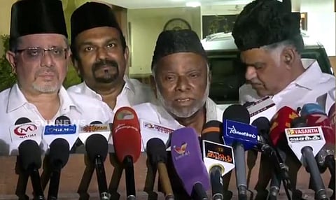 இந்தியன் யூனியன் முஸ்லிம் லீக் கட்சித் தலைவர் காதர் மொய்தீன்