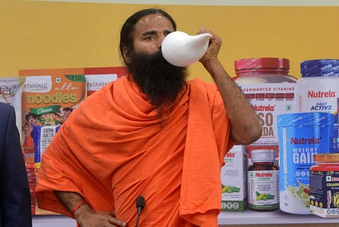 ‘பதஞ்சலி விளம்பரங்களில் தவறான தகவல்கள்’ - அரசு கண்களை மூடியிருப்பதாக உச்ச நீதிமன்றம் கண்டனம்