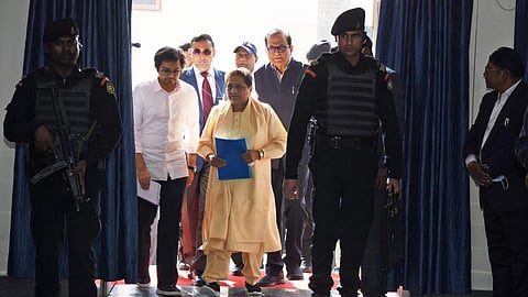 ஆகாஷுக்கு ‘ஒய்’ பிரிவு பாதுகாப்பு - மாயாவதிக்கு மத்திய அரசின் பரிசு?