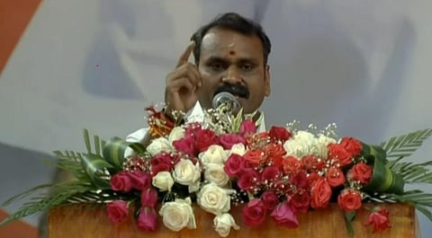 சென்னை பாஜக பொதுக்கூட்டத்தில் மத்திய இணை அமைச்சர் எல்.முருகன் வரவேற்புரை ஆற்றினார்